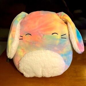 Squishmallows brand Candy the bunny 8” fluffy rainbow tie dye Easter bunny